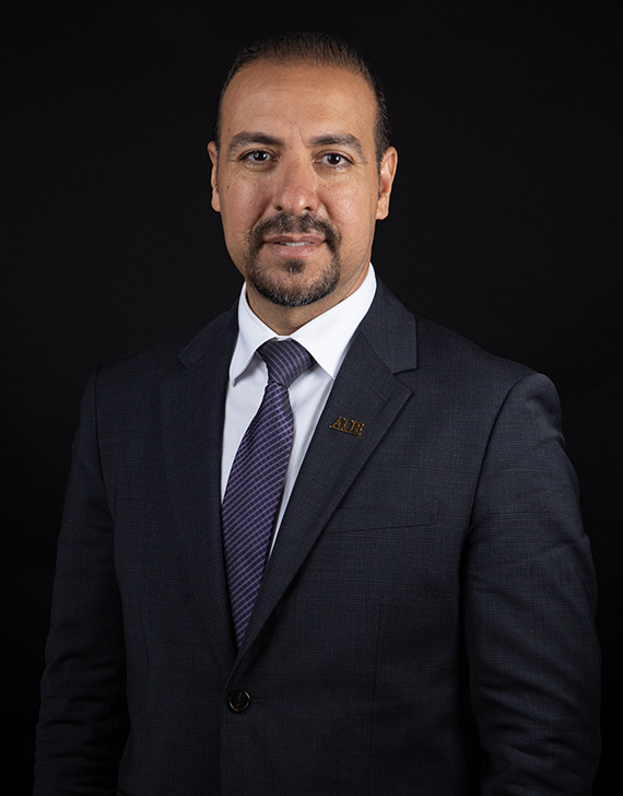 Prof. Dr. Razak Surrey